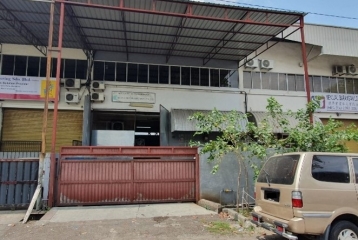1 ½ storey terrace factory with machinery and equipment for bread manufacturing